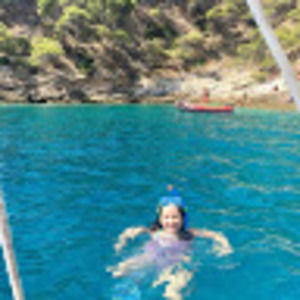 Meet your Posher, Mia